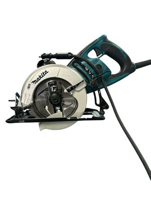 Makita 15 Amp 7-1/4 in. Corded Hypoid Circular Saw with 51.5 degree Bevel Capacity and 24T Carbide Blade 5477NB