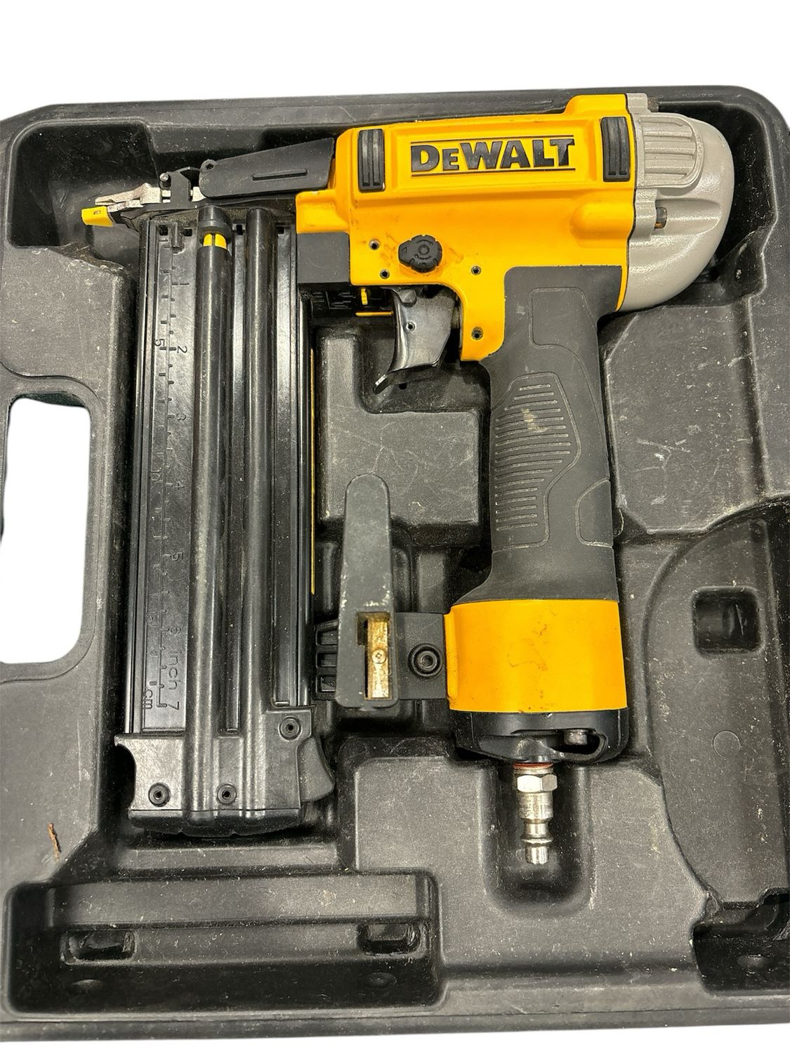 DEWALT 18-Gauge Pneumatic Brad Nailer DWFP12233