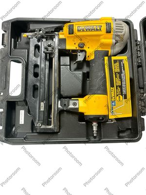 DEWALT Pneumatic 16-Gauge 2-1/2 in. Corded Finishing Nailer DWFP71917