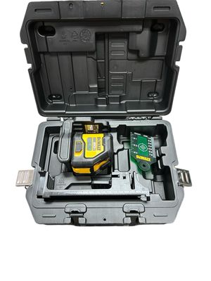 DEWALT 20V Green Cross Line Laser Level (Tool-Only) DCLE34021B Appears New
