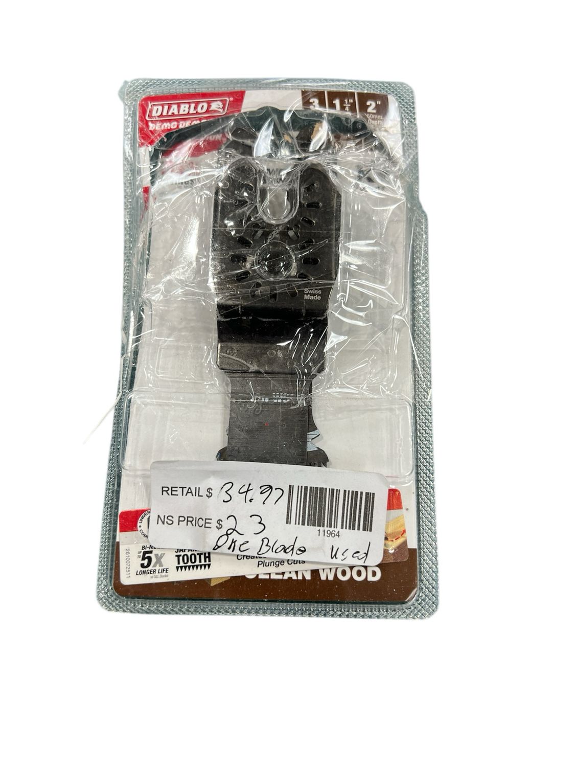 DIABLO 1-1/4 in. Demo Demon Universal Fit Bi-Metal Oscillating Tool Blades for Clean Wood DOU125JBW3 One Blade is Used .