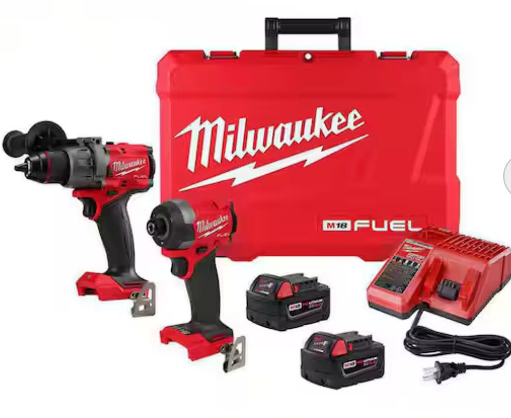 Milwaukee M18 FUEL 18V Lithium-Ion Brushless Cordless Hammer Drill and Impact Driver Combo Kit (2-Tool) with 2 Batteries