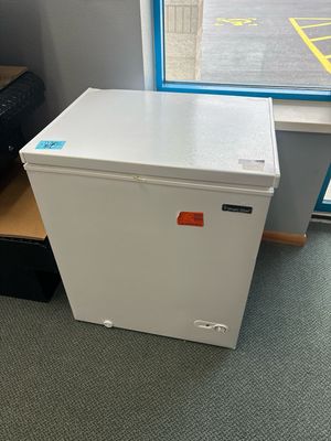 Magic Chef 5.0 cu. ft. Chest Freezer in White HMCF5W4
