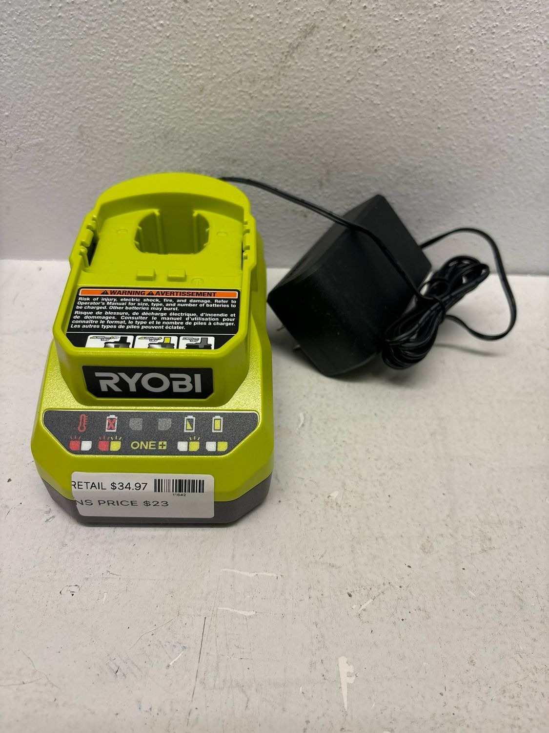 RYOBI ONE+ 18V Lithium-Ion Charger PCG002 New.