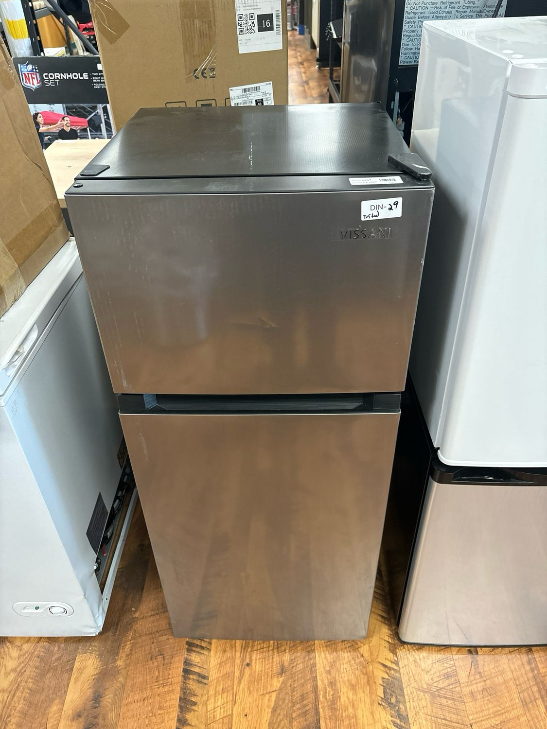Vissani 4.5 cu. ft. 2-Door Mini Refrigerator in Platinum Steel with Freezer HVDR45PS .