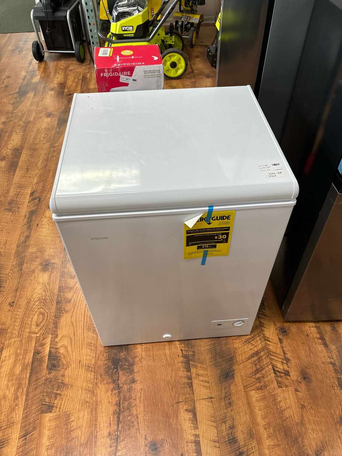 Vissani 5.0 cu. ft. Manual Defrost Chest Freezer with LED Light in White Garage Ready