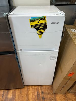 Vissani 4.5 cu. ft. 2-Door Mini Refrigerator in White with Freezer HVDR45W