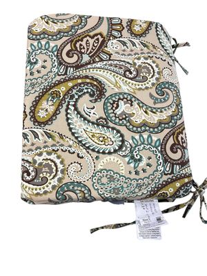 Pillow Perfect Floral 16 x 15.5 Outdoor Dining Chair Cushion
