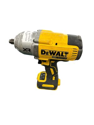 DEWALT 20V MAX Cordless 1/2 in. Impact Wrench (Tool Only) DCF900B .