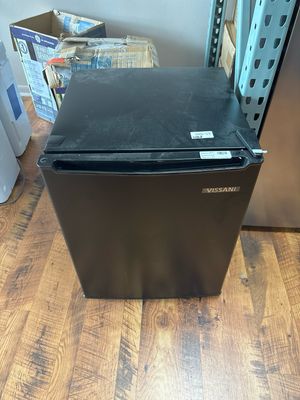 Vissani 2.6 Cu. Ft. Mini Refrigerator in Black, ENERGY STAR HVAR26GBE