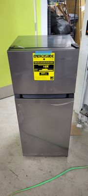 Vissani 4.5 cu. ft. 2-Door Mini Refrigerator in Platinum Steel with Freezer HVDR45PS      .