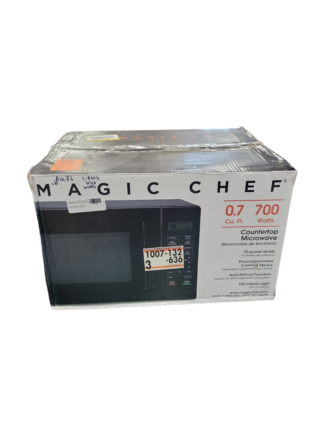 Magic Chef 0.7 cu. ft. 700-Watt Countertop Microwave in Black HMM770B2