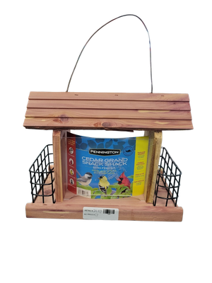 Pennington Cedar Grand Snack Shack Bird Feeder 100526802