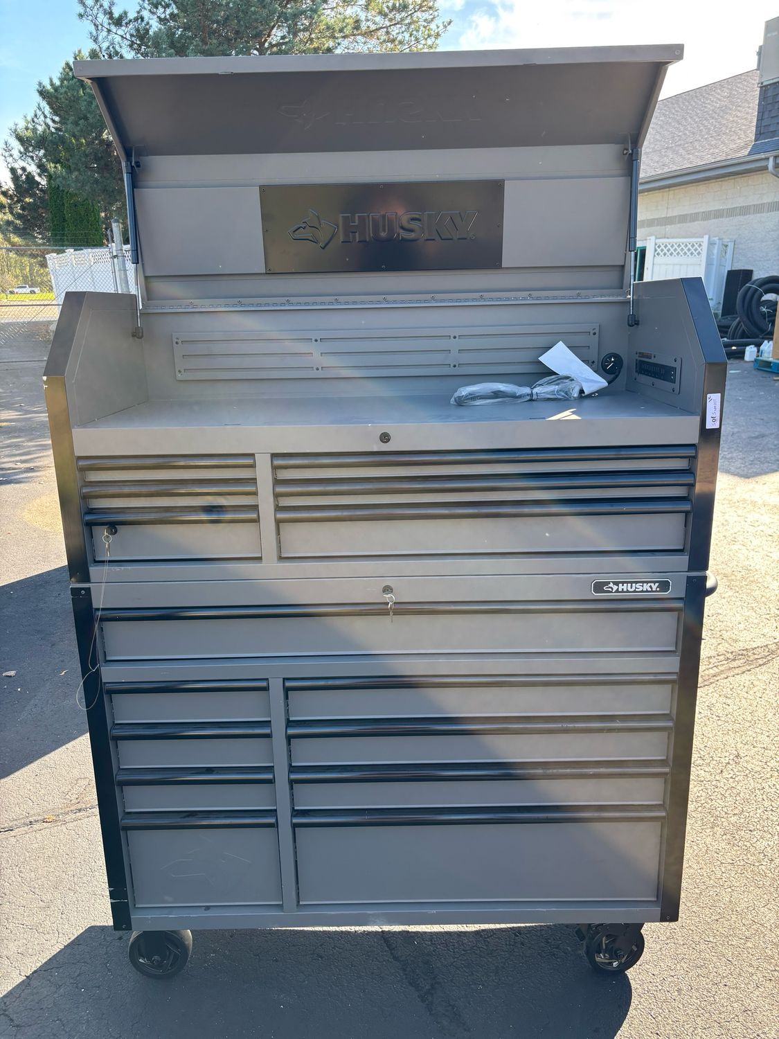 Husky Heavy-Duty 52 in. W 15-Drawer Matte Gray Steel Rolling Tool Chest Combo
