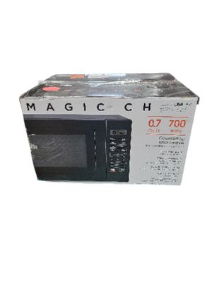 Magic Chef 17.3 in. W, 0.7 cu. ft. Countertop Microwave in Black with 700-Watt Cooking Power HMM770B3  .