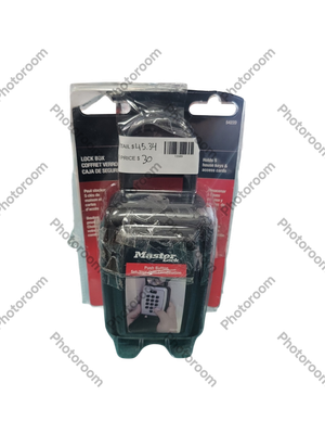 Master Lock Large Wall Mount Outdoor Lock Box with Combination Dial 5481D   .