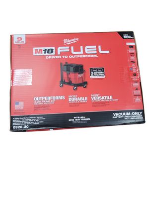 Milwaukee M18 FUEL 9 Gal. Cordless DUAL-BATTERY Wet/Dry Shop Vacuum with Filter, Hose, and Accessories 0920-20