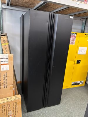 Husky Regular Duty Welded 24-Gauge Steel Freestanding Garage Cabinet in Black (31 in. W x 75 in. H x 20 in. D) H30LOCKER