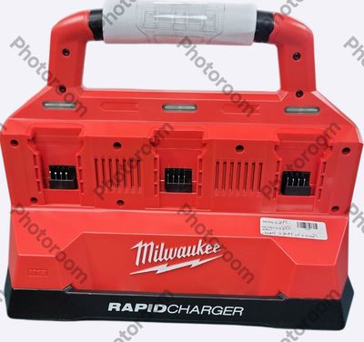 Milwaukee M18 18V Lithium-Ion PACKOUT 6-Port Rapid Charger 48-59-1809   .