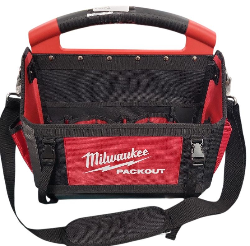 Milwaukee 15 in. PACKOUT Tote 48-22-8315   .