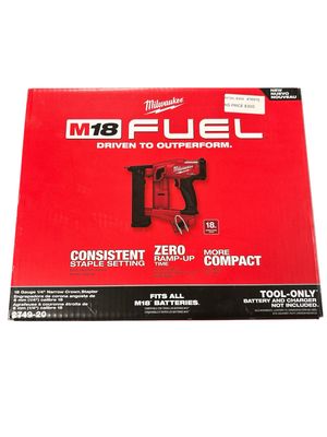 Milwaukee M18 FUEL 18-Volt Lithium-Ion Brushless Cordless 18-Gauge 1/4 in. Narrow Crown Stapler (Tool-Only) 2749-20    .