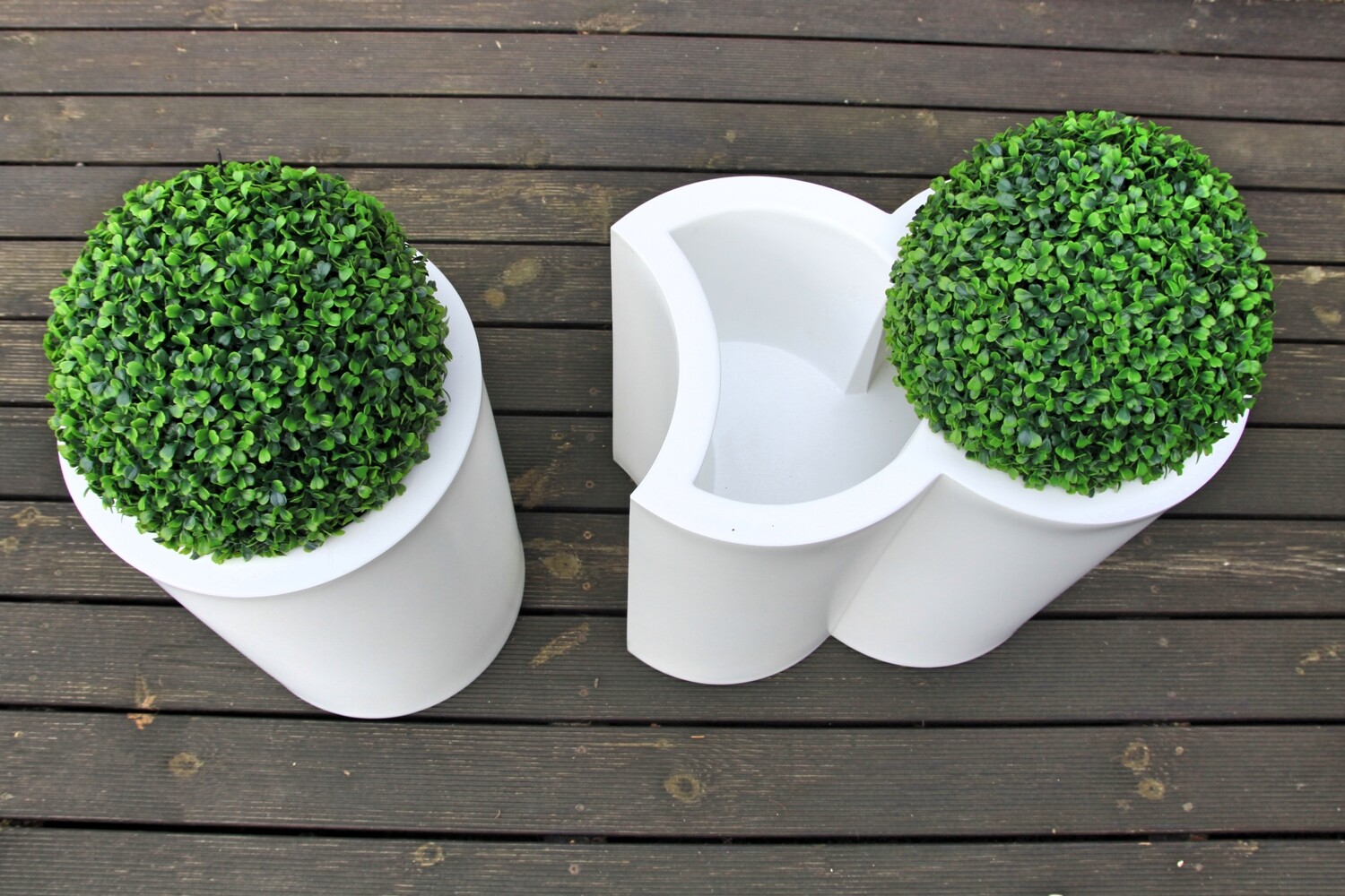 “ADDPOT 50” planter, elegant and versatile, suitable for indoor and outdoor use. UV-resistant, temperature range -30 °C to +60 °C, 100% recyclable. Available in single or double wall options. 

“ADDPOT 50” planter, perfect for enhancing indoor, terrace, or garden spaces. Impact-resistant, UV-stable, and durable in temperatures from -30 °C to +60 °C. Made from 100% recyclable material.

A stylish and practical “ADDPOT 50” planter designed for both indoor and outdoor use. Available in single or double wall versions for flexible plant care.

Durable and easy-to-maintain, the “ADDPOT 50” planter is a versatile choice for creating a modern look in your home or outdoor space.