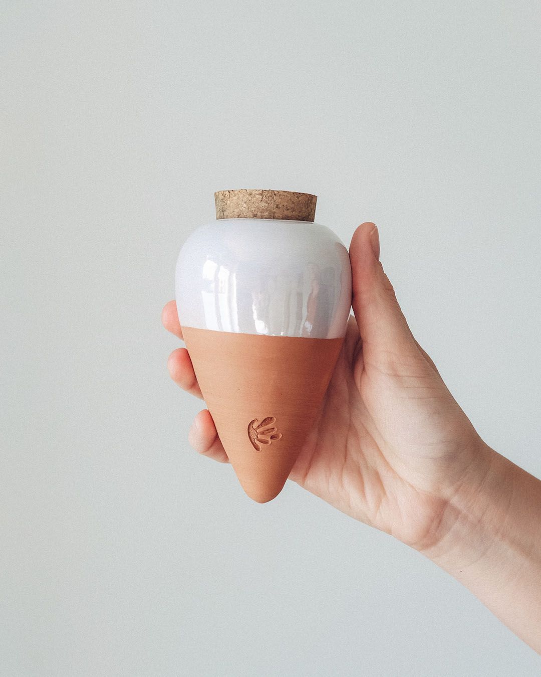 Olla Terracotta Pearl White