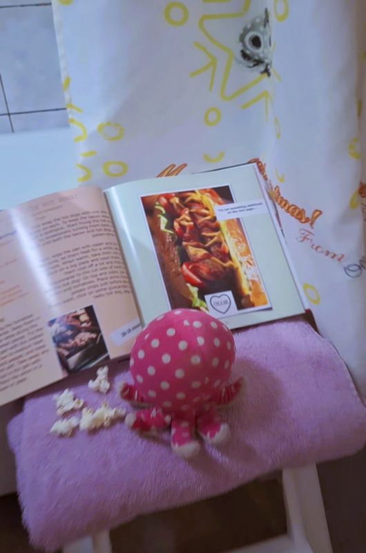 More than Five Stuffs for the Plate! Cook &amp; Bake with Ollie, Mammi &amp; Unicorn (s).