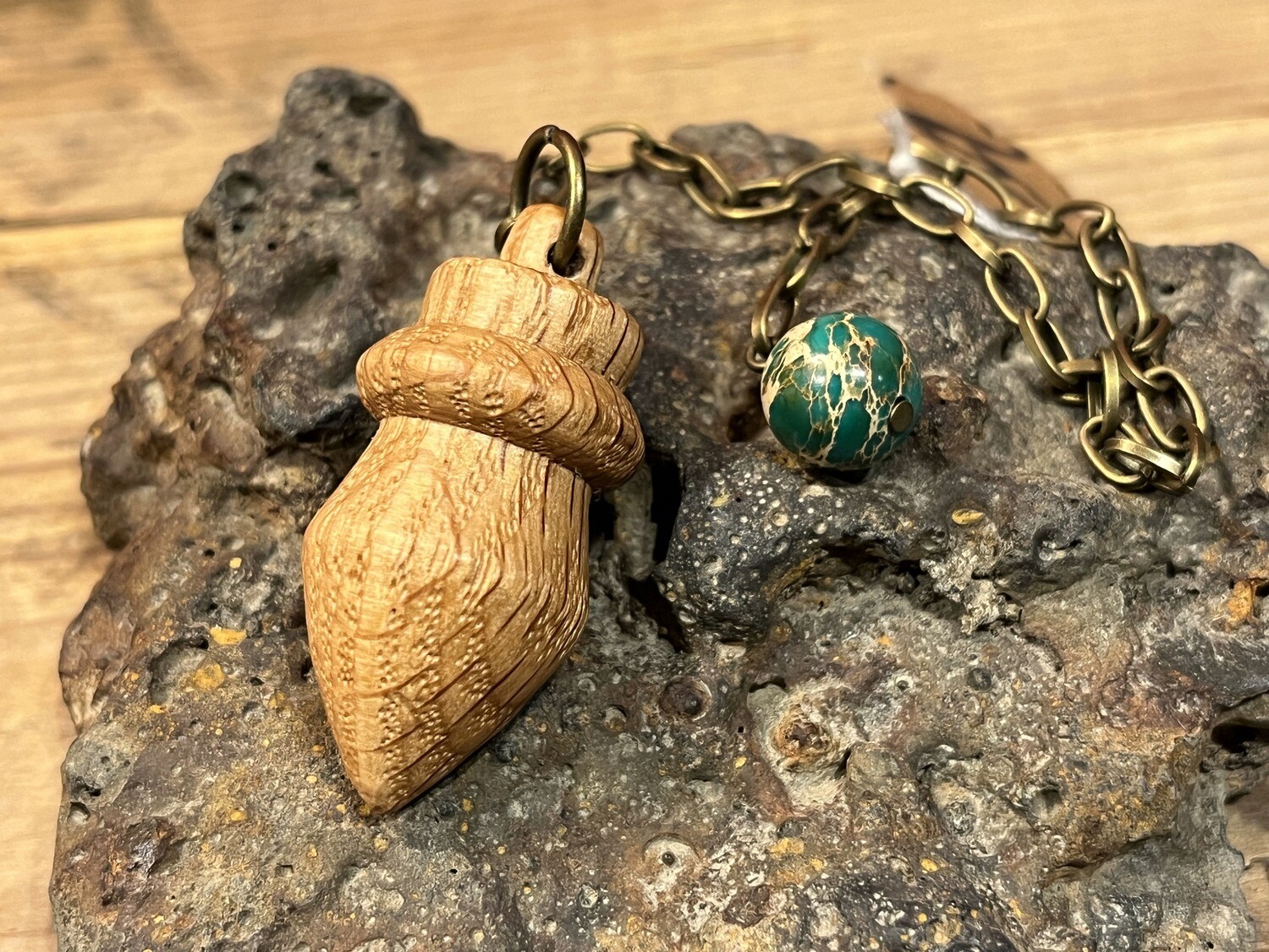 Pendule en bois de chêne