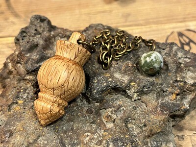 Pendule en bois de chêne