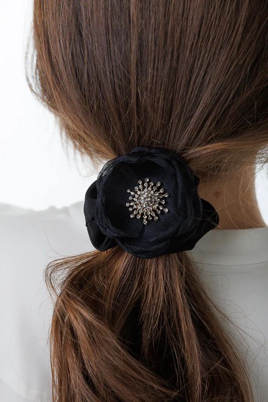 Limlim Crystal Flower Scrunchie P4346S F25