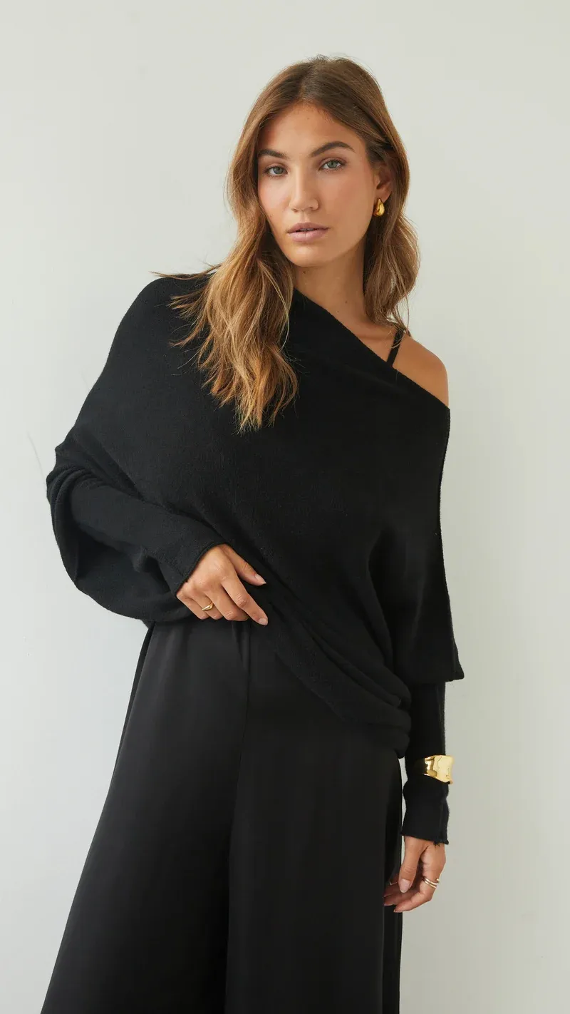 Charli Natalie Sweater 4351-37709 F26, Color: Black, Size: O/S