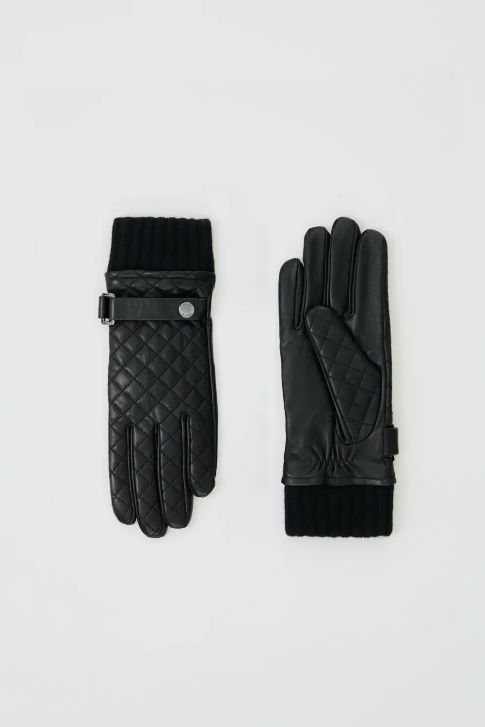 Mackage FIA-Q F26