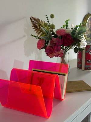 REVISTERO PINK FLÚOR