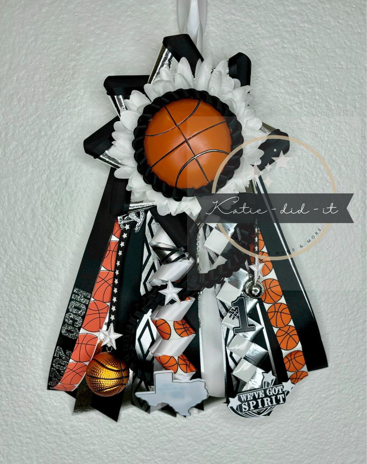 PREMADE  15 inch (BASKETBALL)