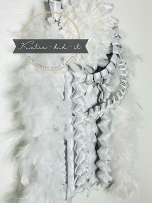 PREMADE 24 inch (senior white silver)