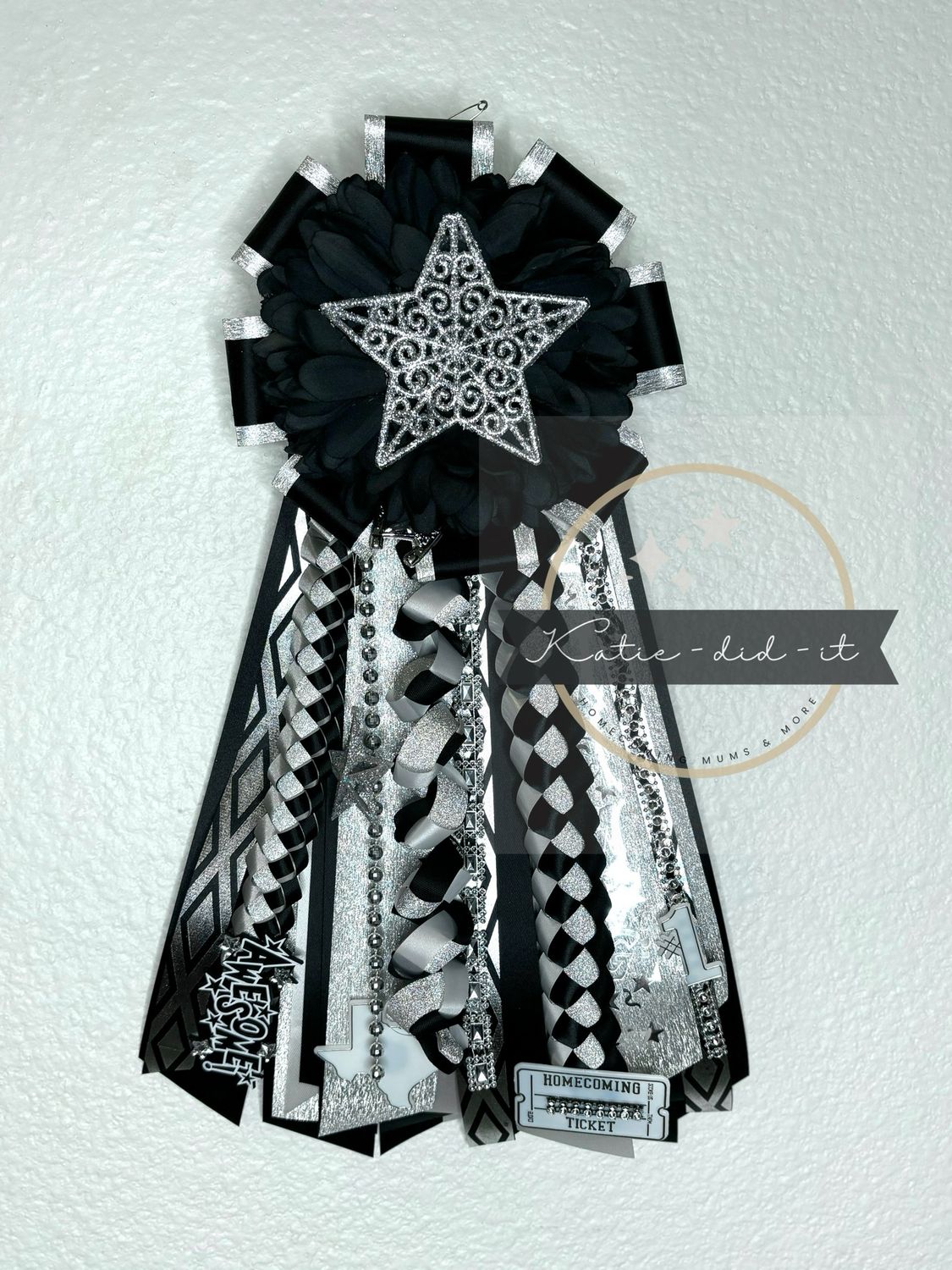 PREMADE 15 inch (black &amp; silver star)