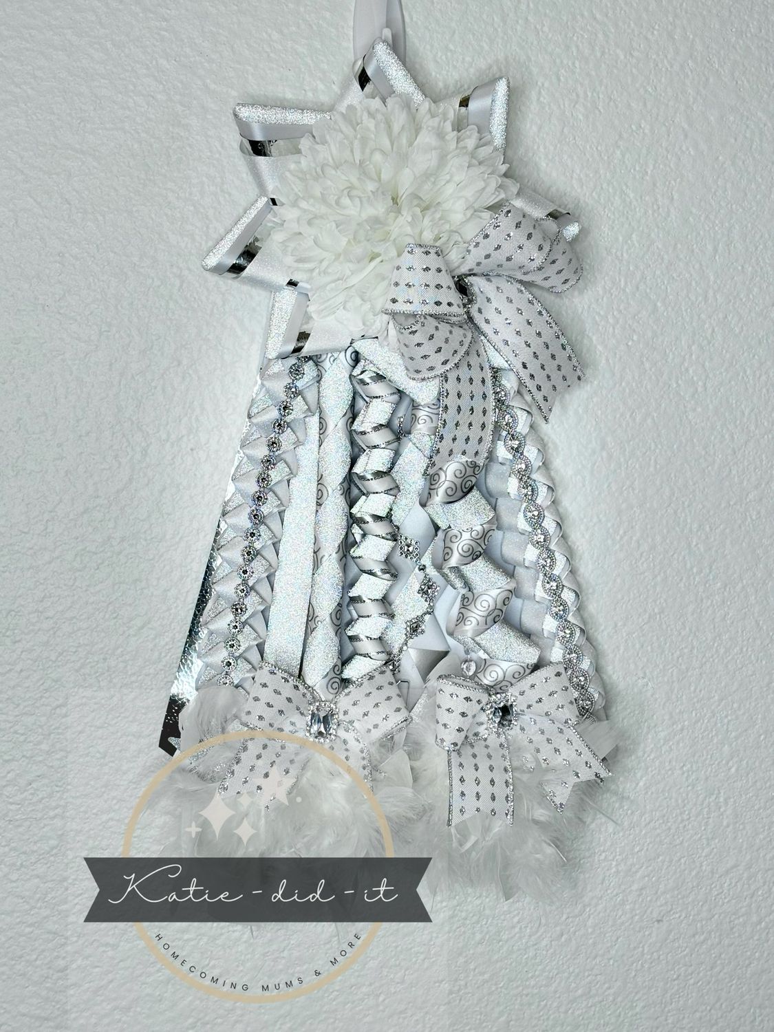 PREMADE 15 inch (SILVER SWIRL AND WHITE )