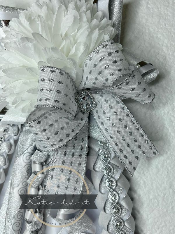 PREMADE 15 inch (SILVER SWIRL AND WHITE )