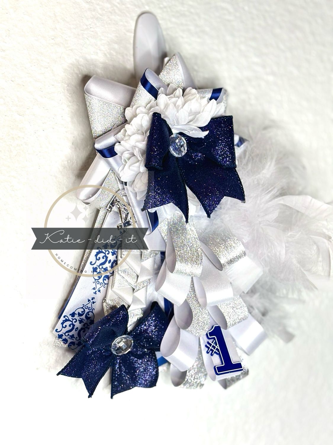 PREMADE 8 inch (royal black and white)