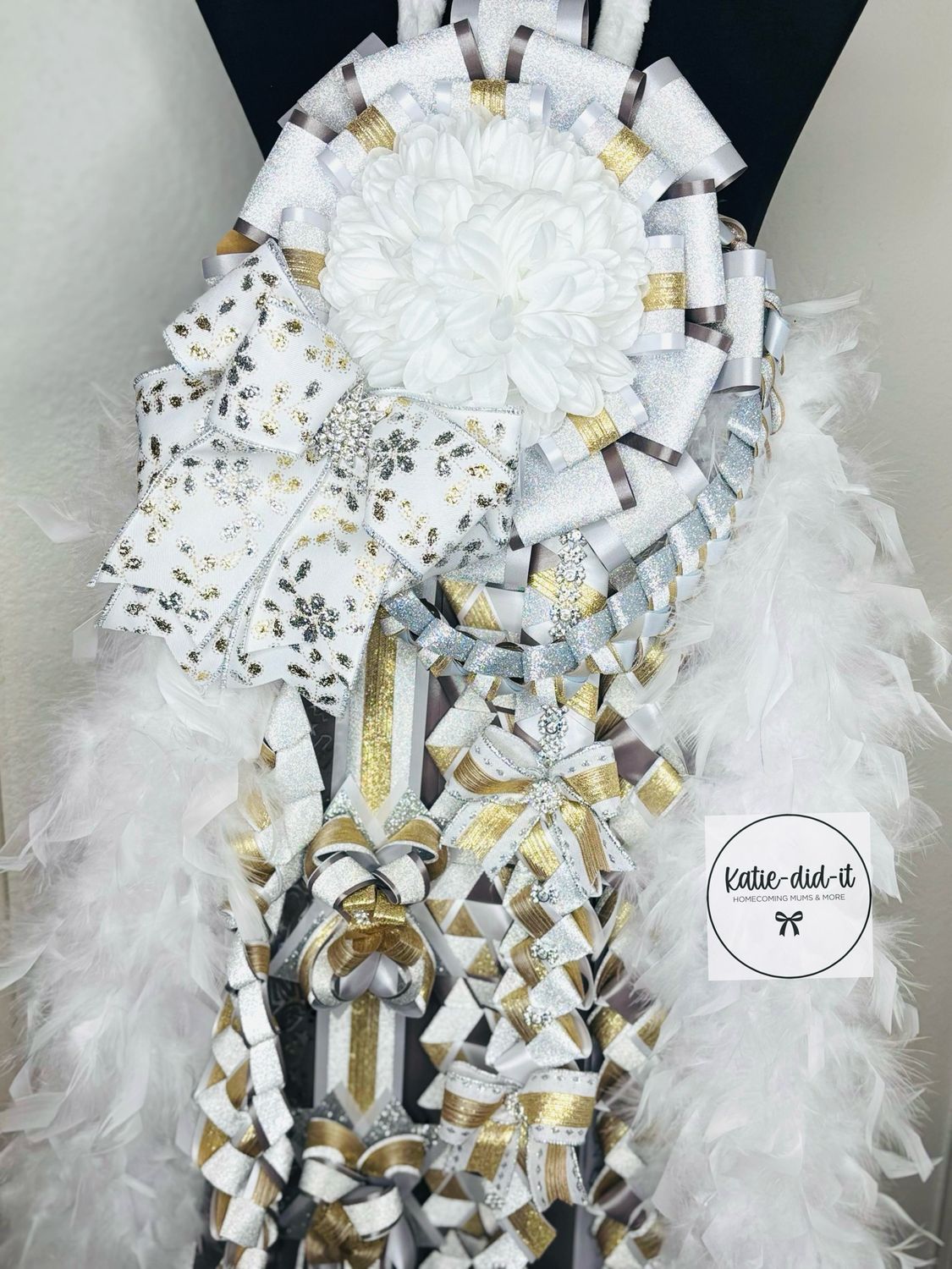 PREMADE 36 INCH GOLD AND SILVER STATEMENT