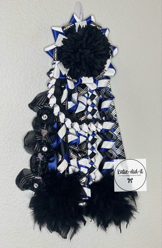 24 inch ROYAL SILVER AND BLACK PLAID CLASSIC