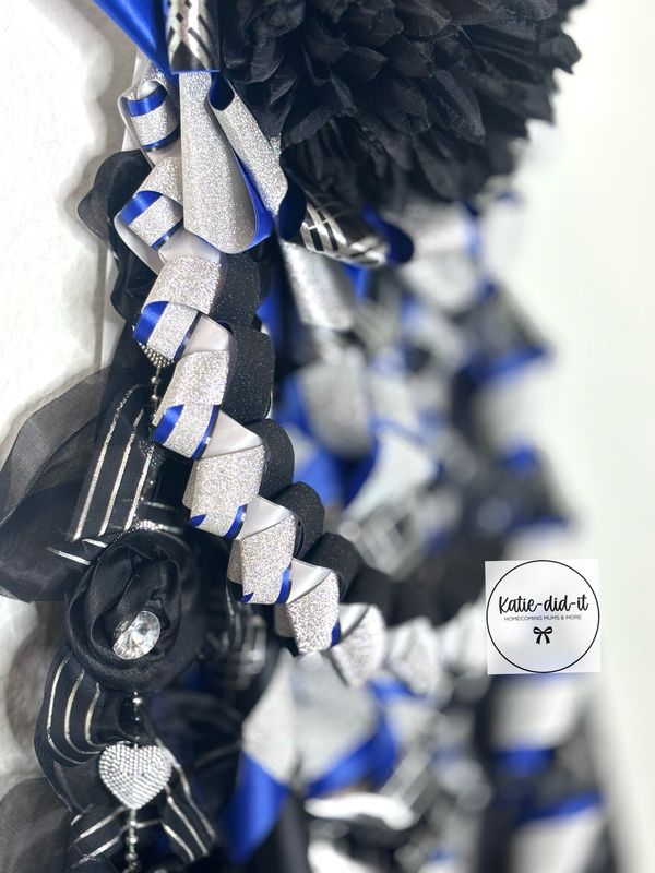 24 inch ROYAL SILVER AND BLACK PLAID CLASSIC