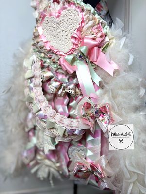 24 INCH VINTAGE CREATIVE ON RUFFLE SASH