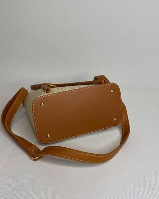 Brown Rozetta