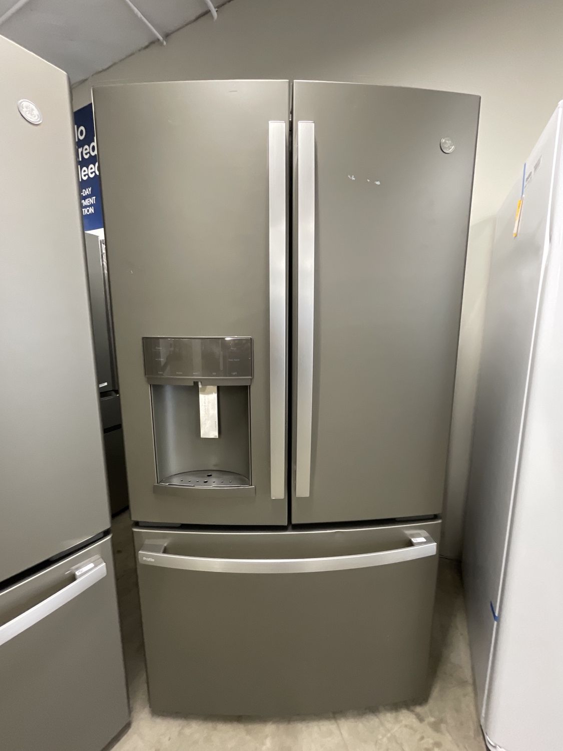 Profile™ Series ENERGY STAR® 27.7 Cu. Ft. French-Door Refrigerator with Hands-Free AutoFill - PFE28KMKVES - 000008