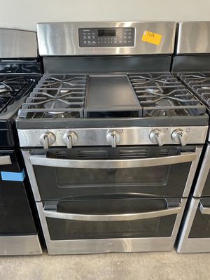 6.8 Cu. ft. Freestanding Double-oven Gas Convection Range with Self-Steam Cleaning and No-preheat Air Fry - Stainless Steel - JBS86SPSS - 000286