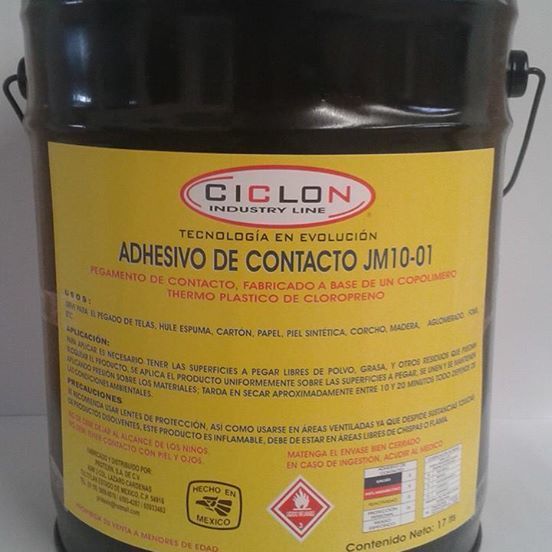 Pegamento de contacto.