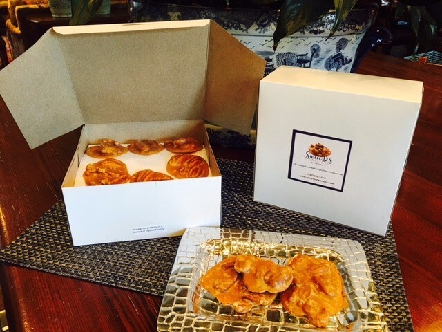 Party Box - 35-40 bite sized pralines.  Great for family gatherings and parties (not for shipping)