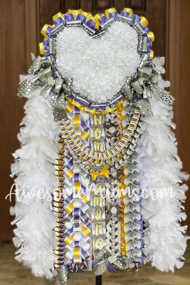 20" Awesome Mum in Periwinkle, Baby Maize (pastel yellow), and Silver